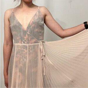 Aritzia Wilfred Beaune Pleated Midi Dress Lilac Lavender Purple Size small